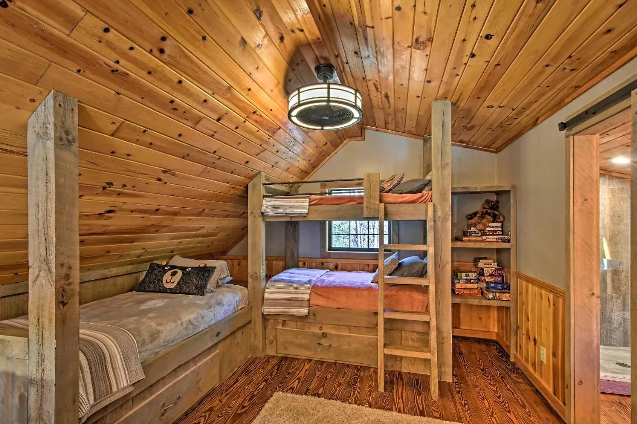 Mtns Creekside With Hot Tub And Pier! Holiday home *