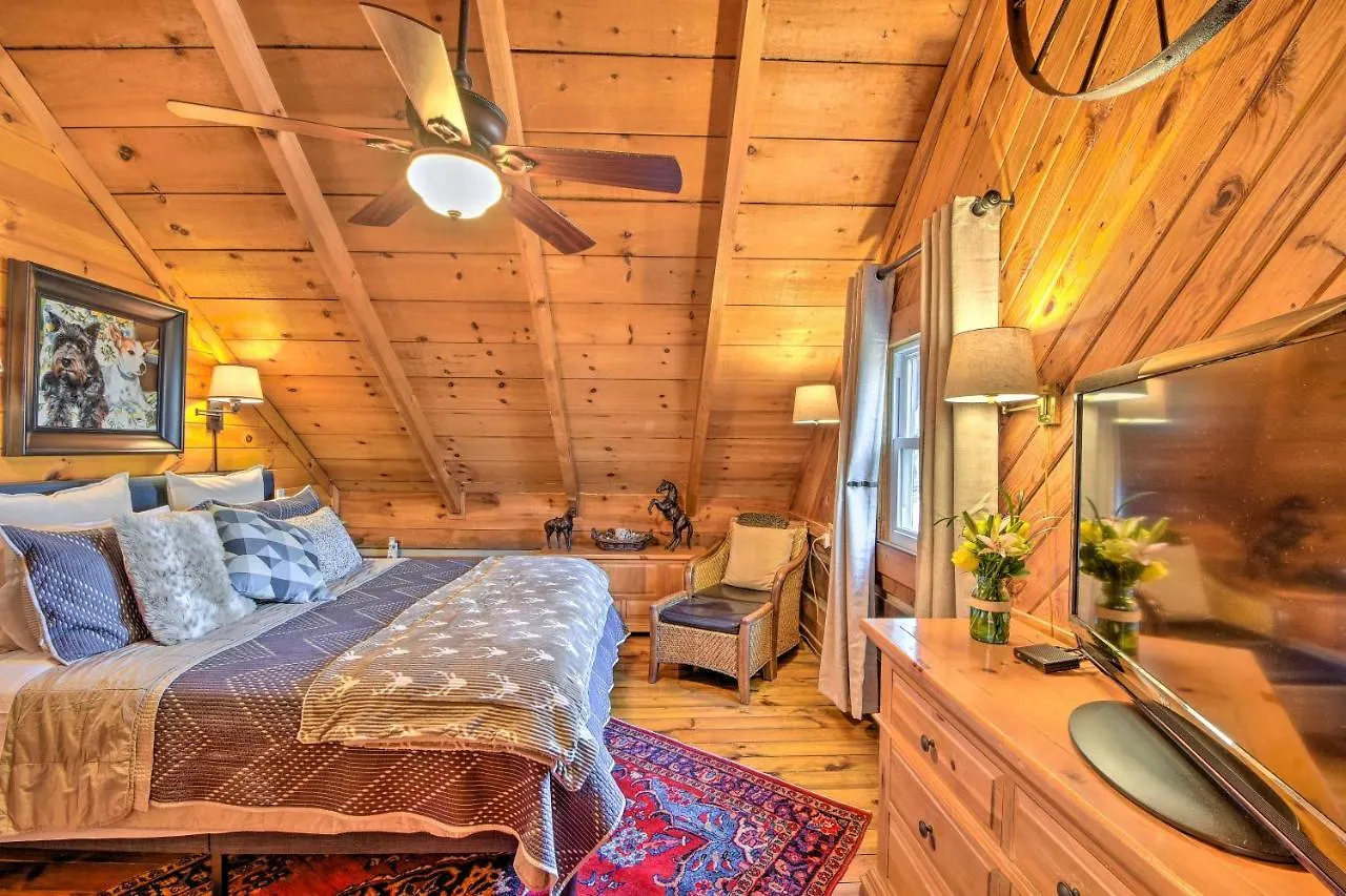 Cherry Log Mountain Cabin Hot Tub,fire Pit And More * Blue Ridge