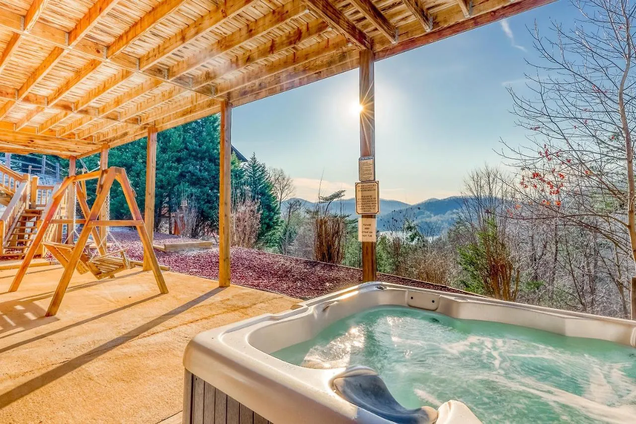Holiday home Light's Mountain Overlook *