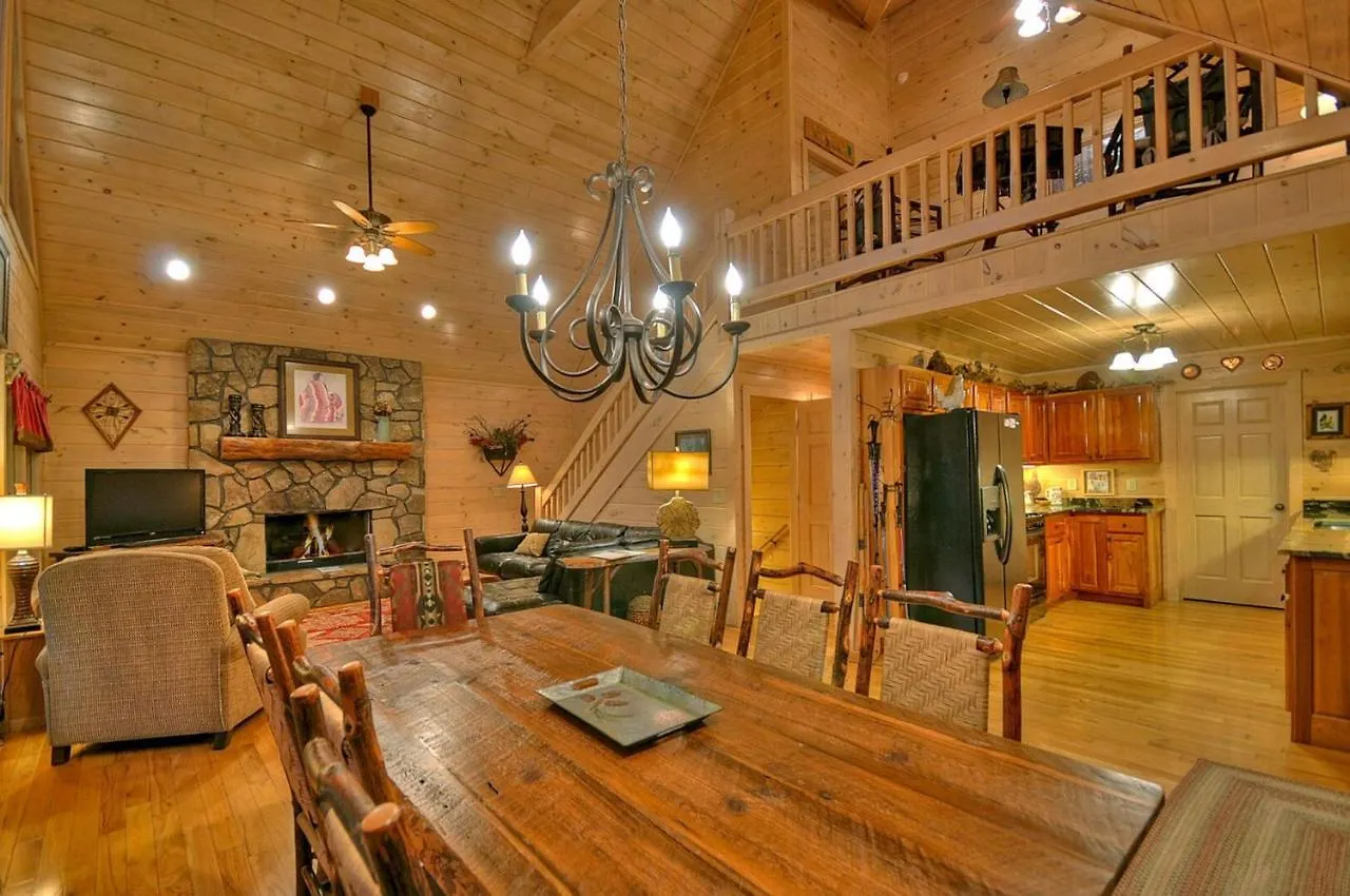 Aska Adventure Holiday home *