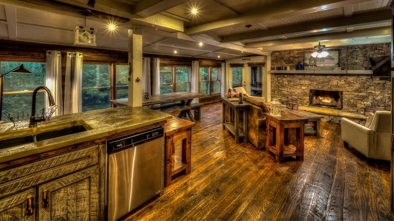 Creekside R&r * Blue Ridge