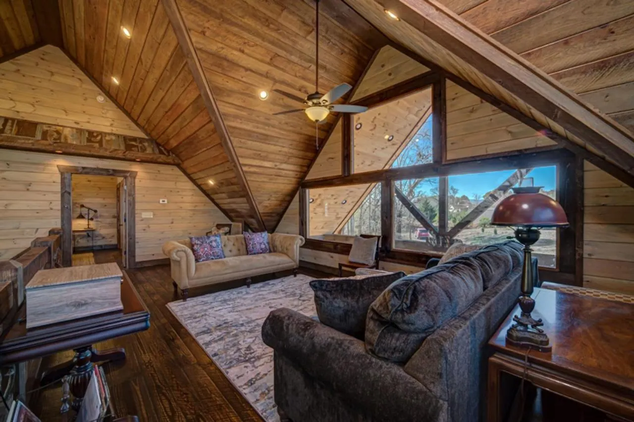 Holiday home Falcons Lair Blue Ridge