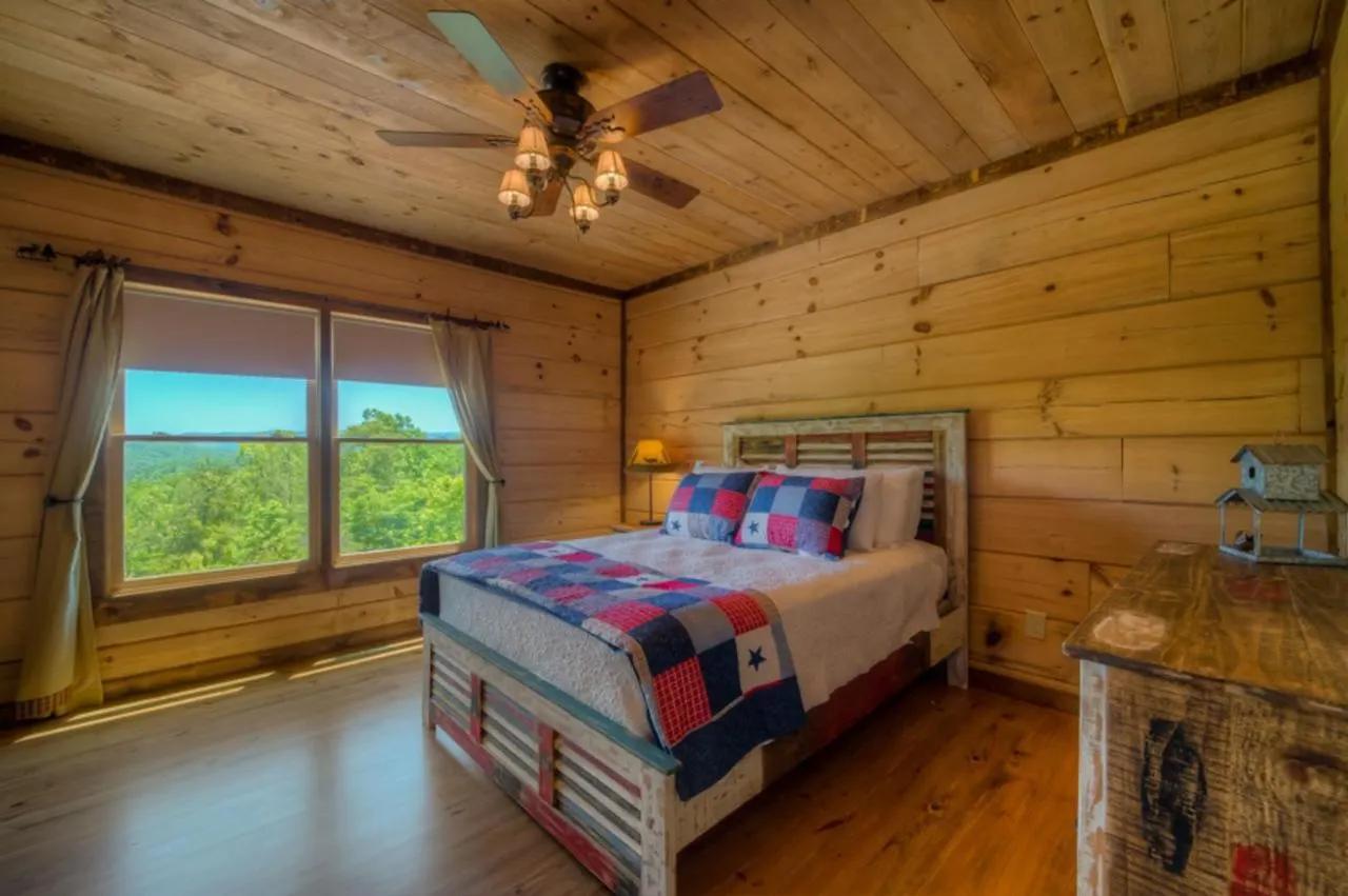 Holiday home Sleepy Bear Hideaway *