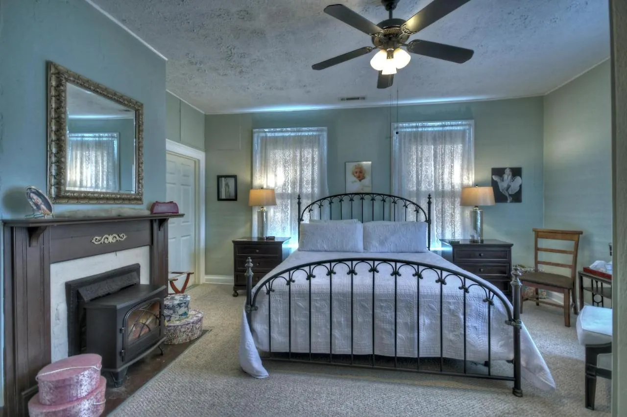 Blue Ridge Inn Bed And Breakfast 3* Blue Ridge