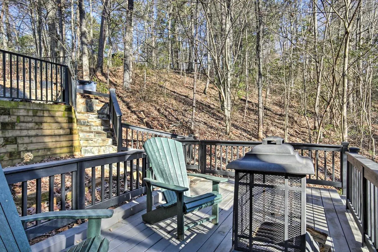 Cozy And Quiet With Porch, Near Scenic Railway!