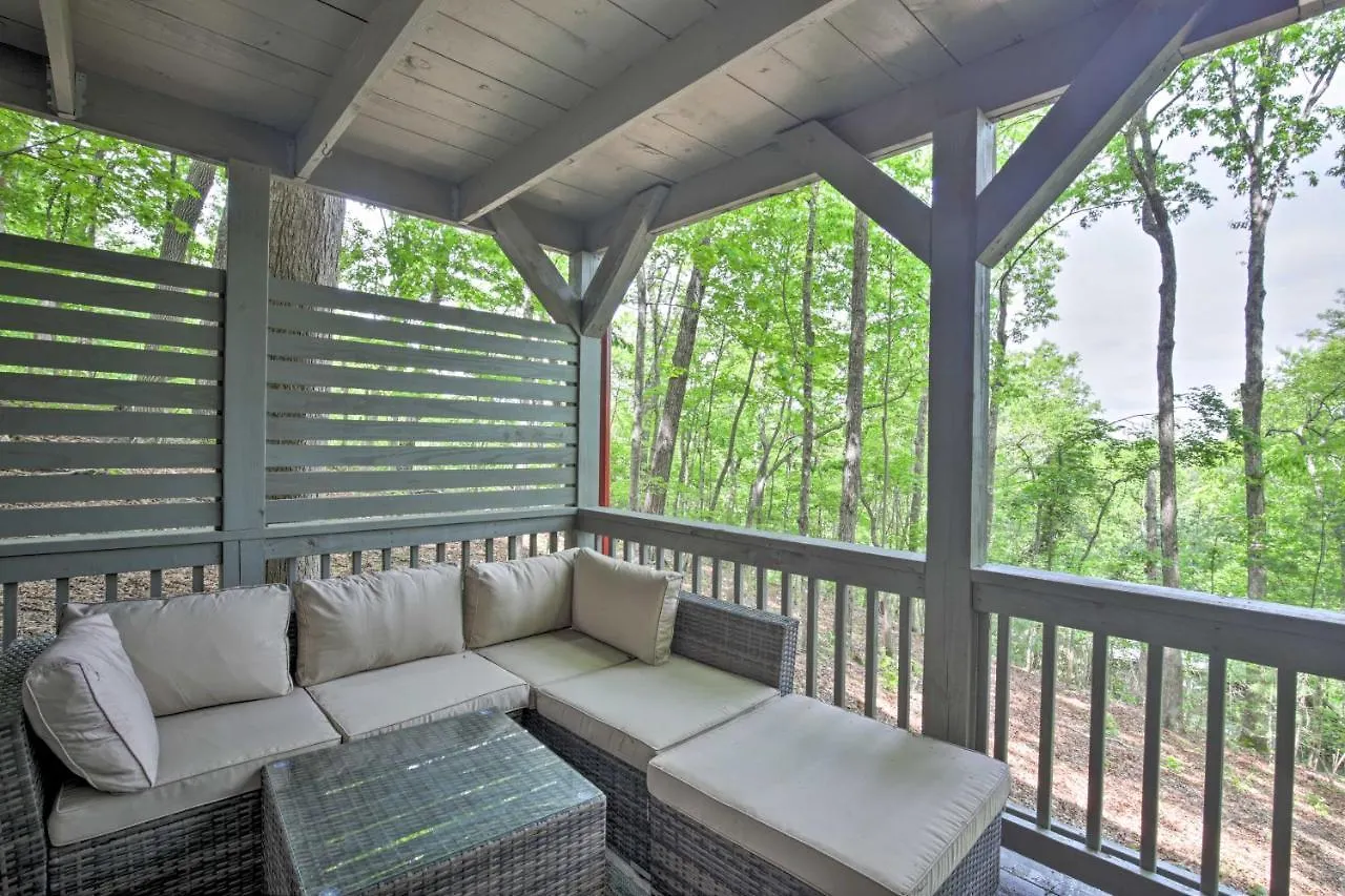 Serene Cabin Getaway With 2 Decks And Mountain Views! Tatil Evi