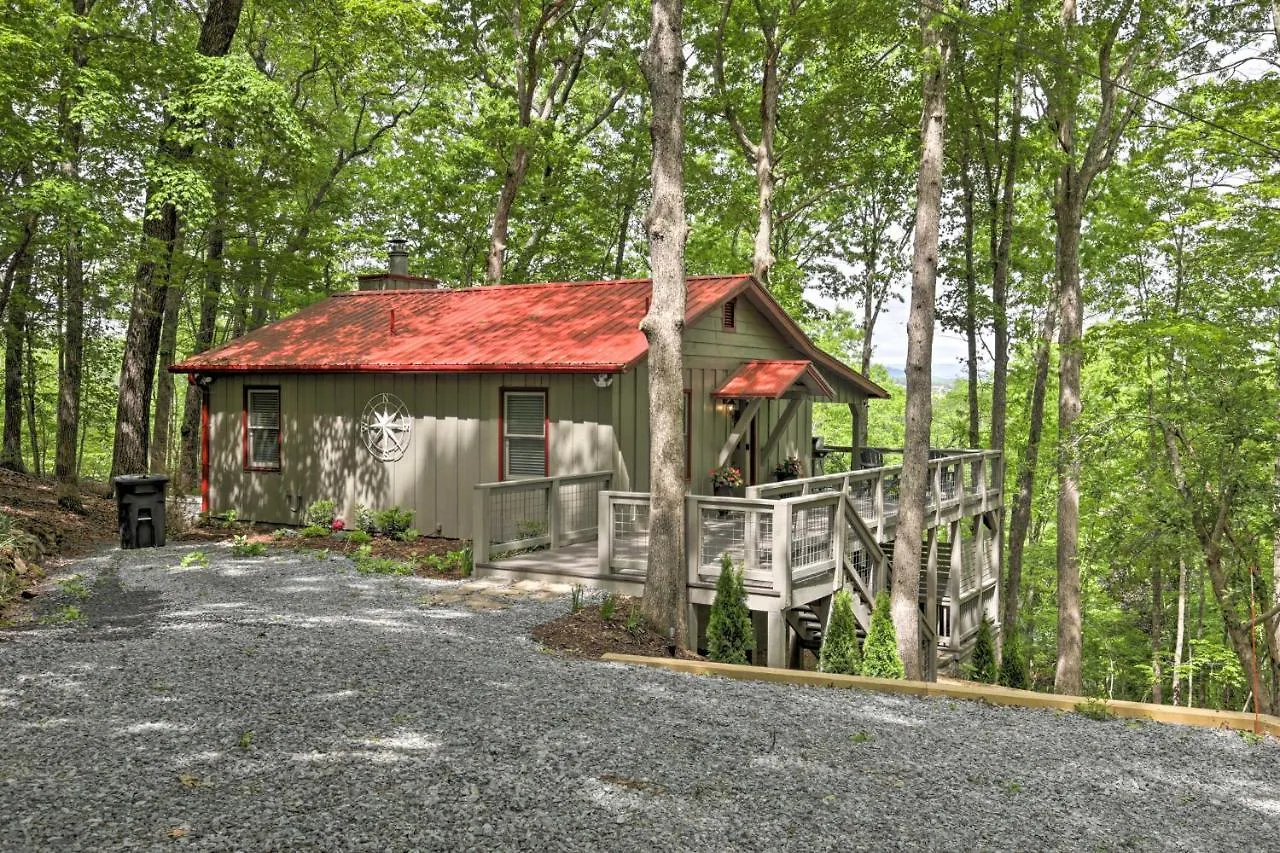 Serene Cabin Getaway With 2 Decks And Mountain Views!