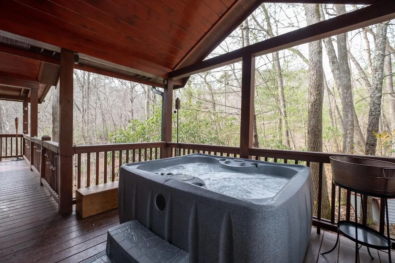 Ferienhaus Three Dog Night - Pet-friendly Cabin With Hot Tub *