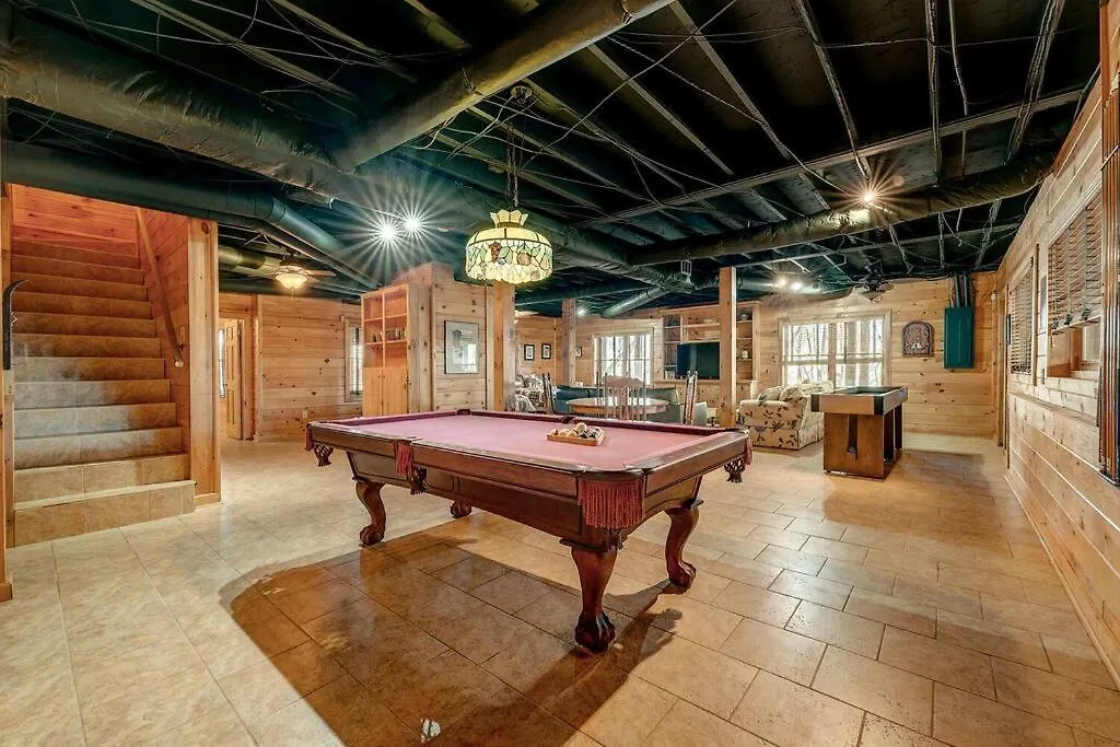 Bliss- Spacious Cabin, Pets, Hot Tub! Semesterbostad Blue Ridge