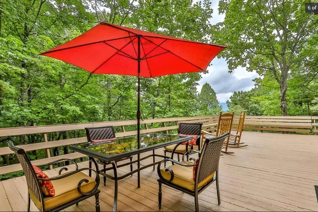 Bliss- Spacious Cabin, Pets, Hot Tub! Blue Ridge