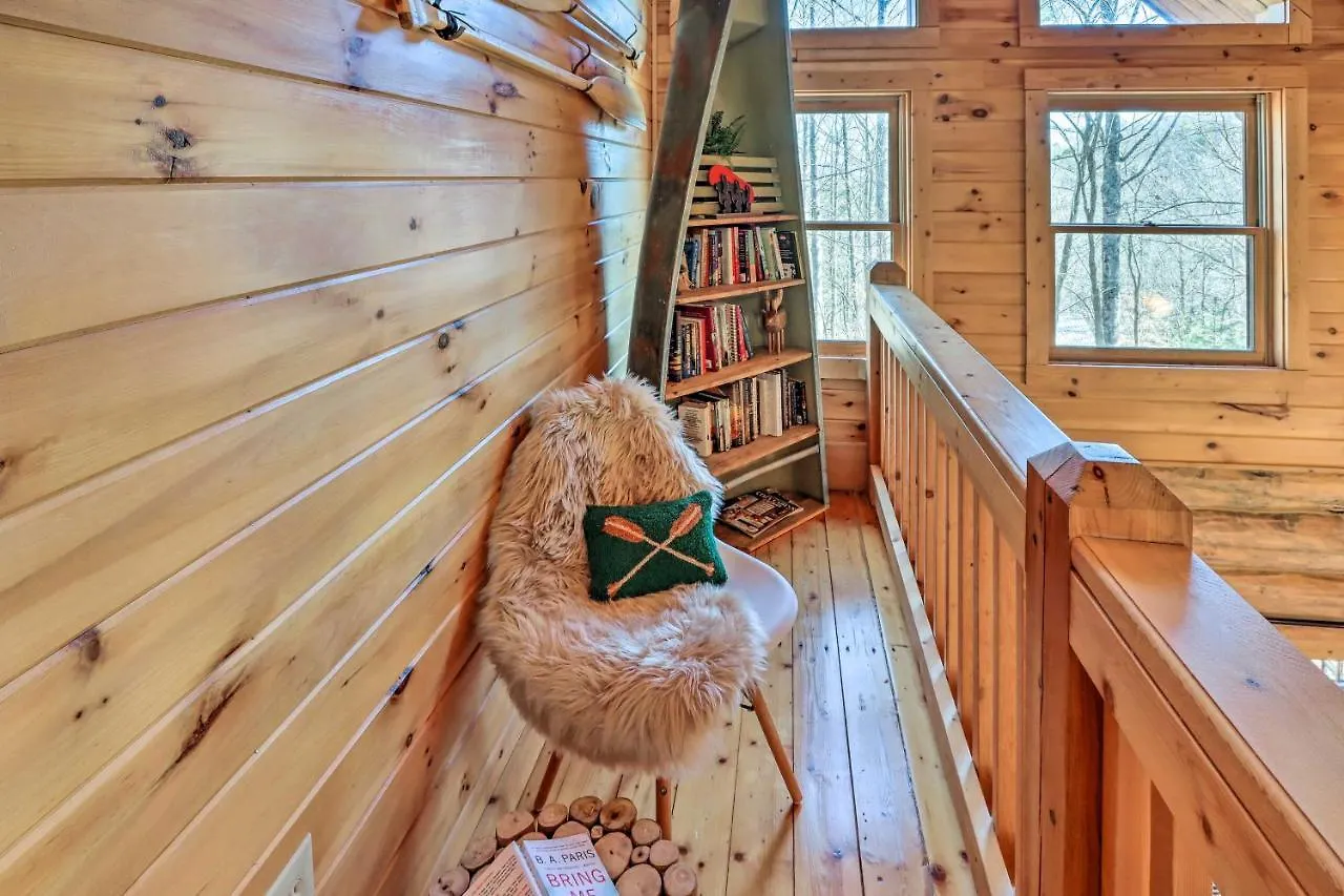 Holiday home Log With Hot Tub And Game Room! Blue Ridge