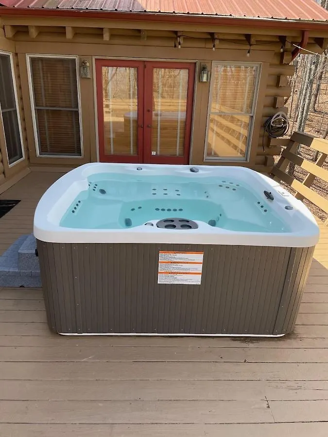 Bliss- Spacious Cabin, Pets, Hot Tub! Blue Ridge