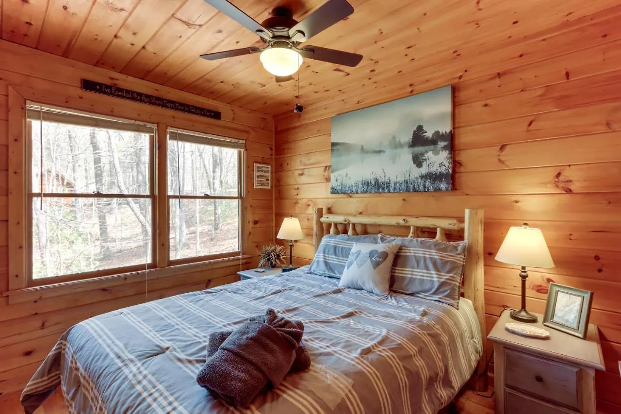 Cozy In The Woods With Hot Tub! بيت للعطل