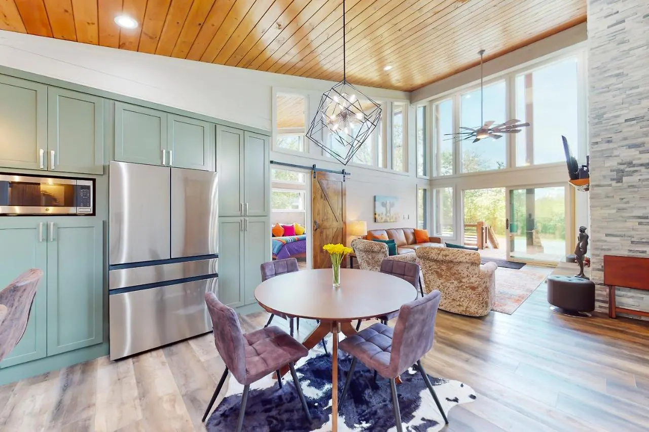 Modern Mountain Retreat Blue Ridge