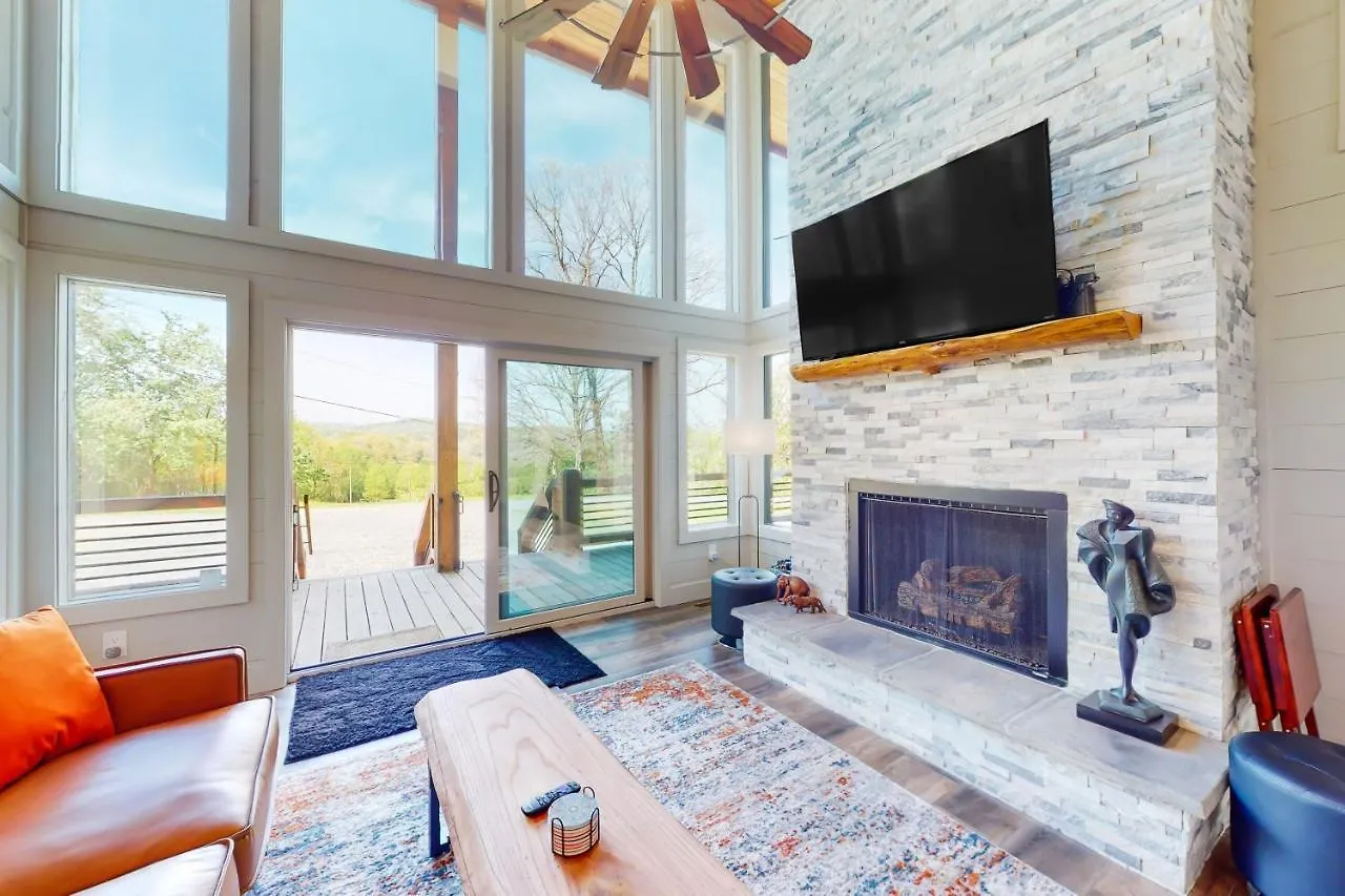Modern Mountain Retreat *