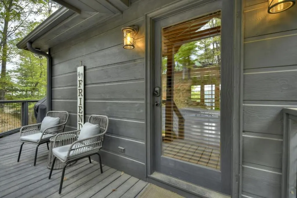 Dog Friendly & Mountain Views Hot Tub * Blue Ridge