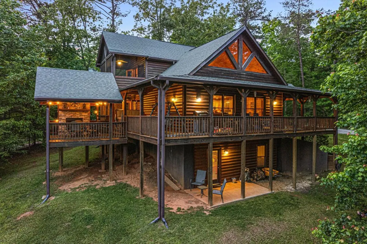 Incredible Views! - Pet Friendly - Aska Adventure Area - Bearfoot Blue Ridge