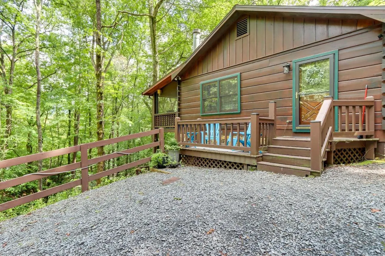 Tatil Evi Charming With Game And Hot Tub!
