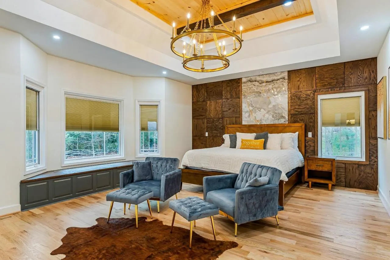 Majestic Manor Holiday home