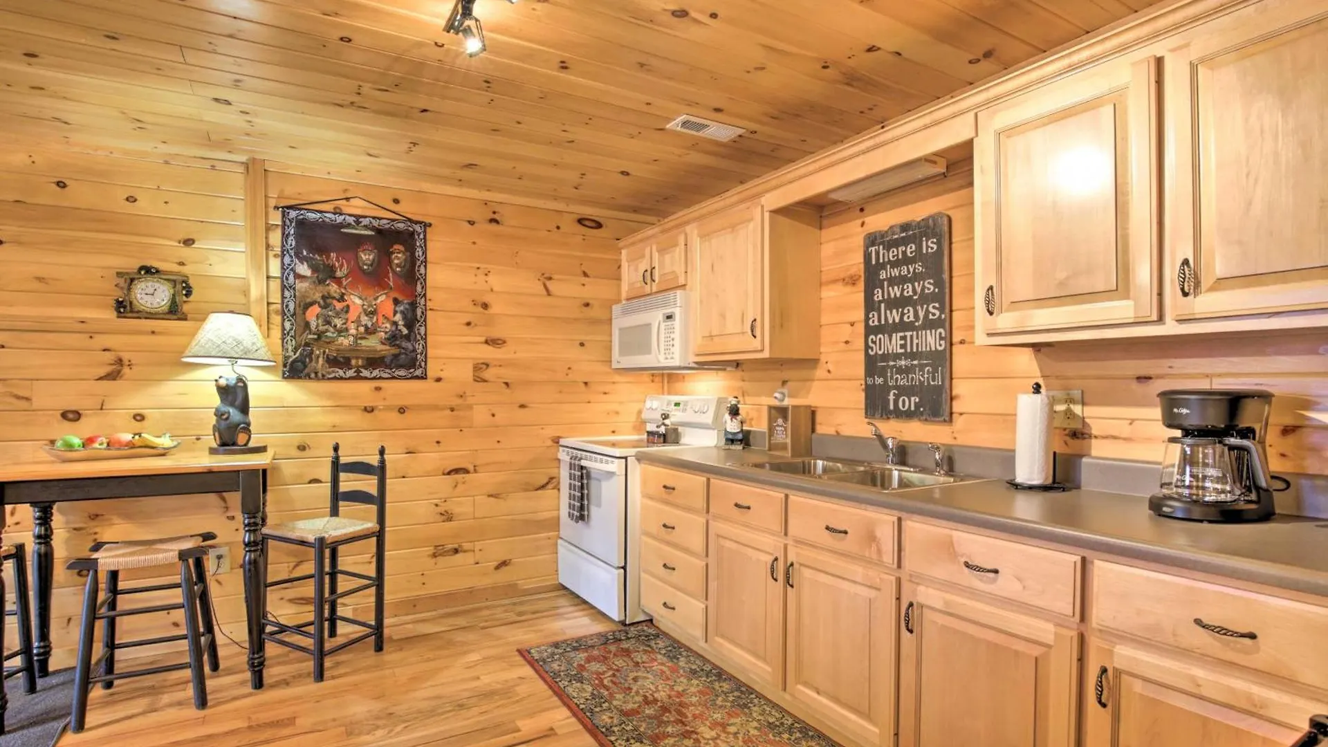 Log With Hot Tub And Game Room! * Blue Ridge