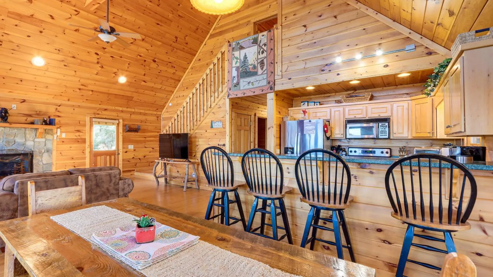 펜션 Gorgeous Mountain Retreat Deck And View! 블루리지