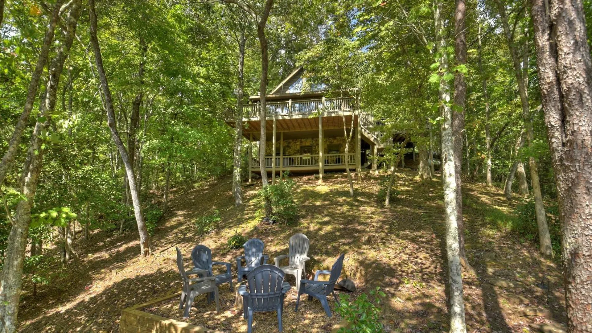 Waywish Waterfront In Mountains