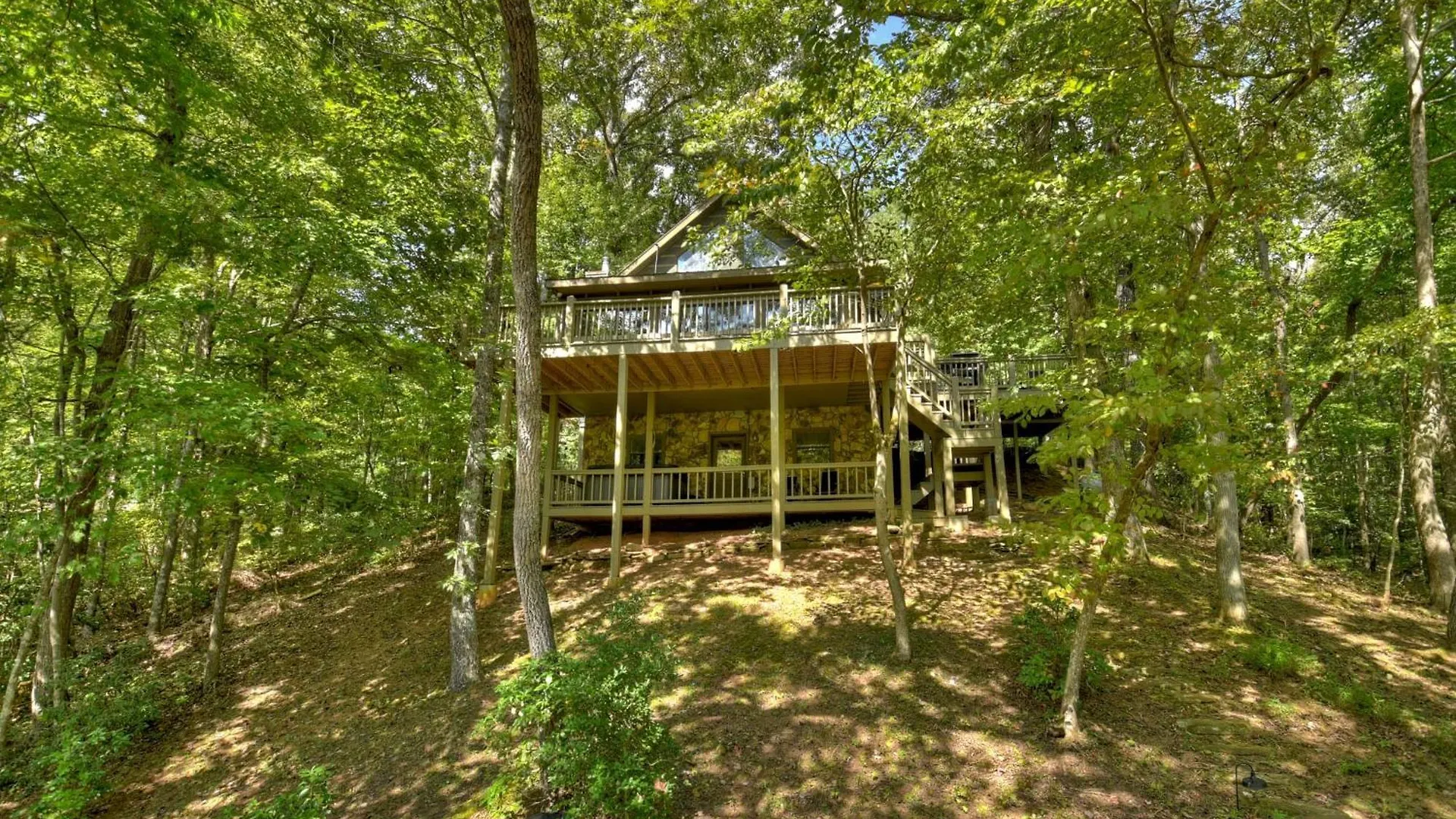 Waywish Waterfront In Mountains Blue Ridge