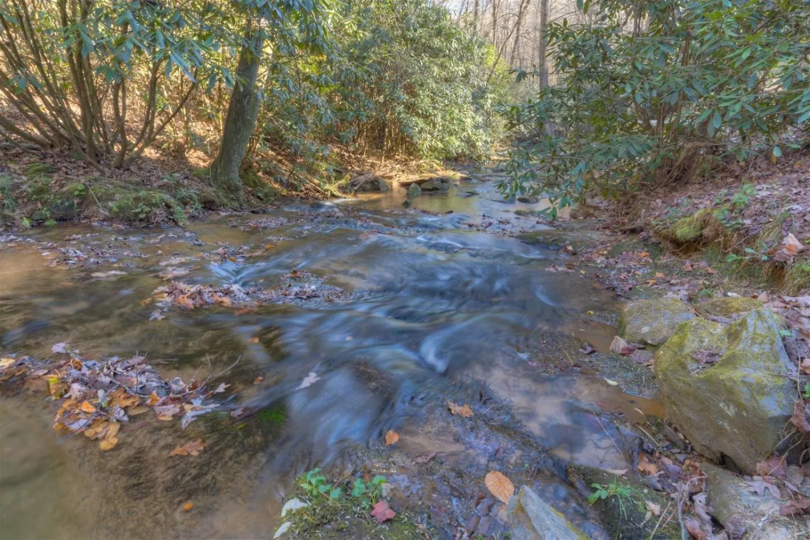 Rushing Waters - Creekside In North Ga بلو ريدج