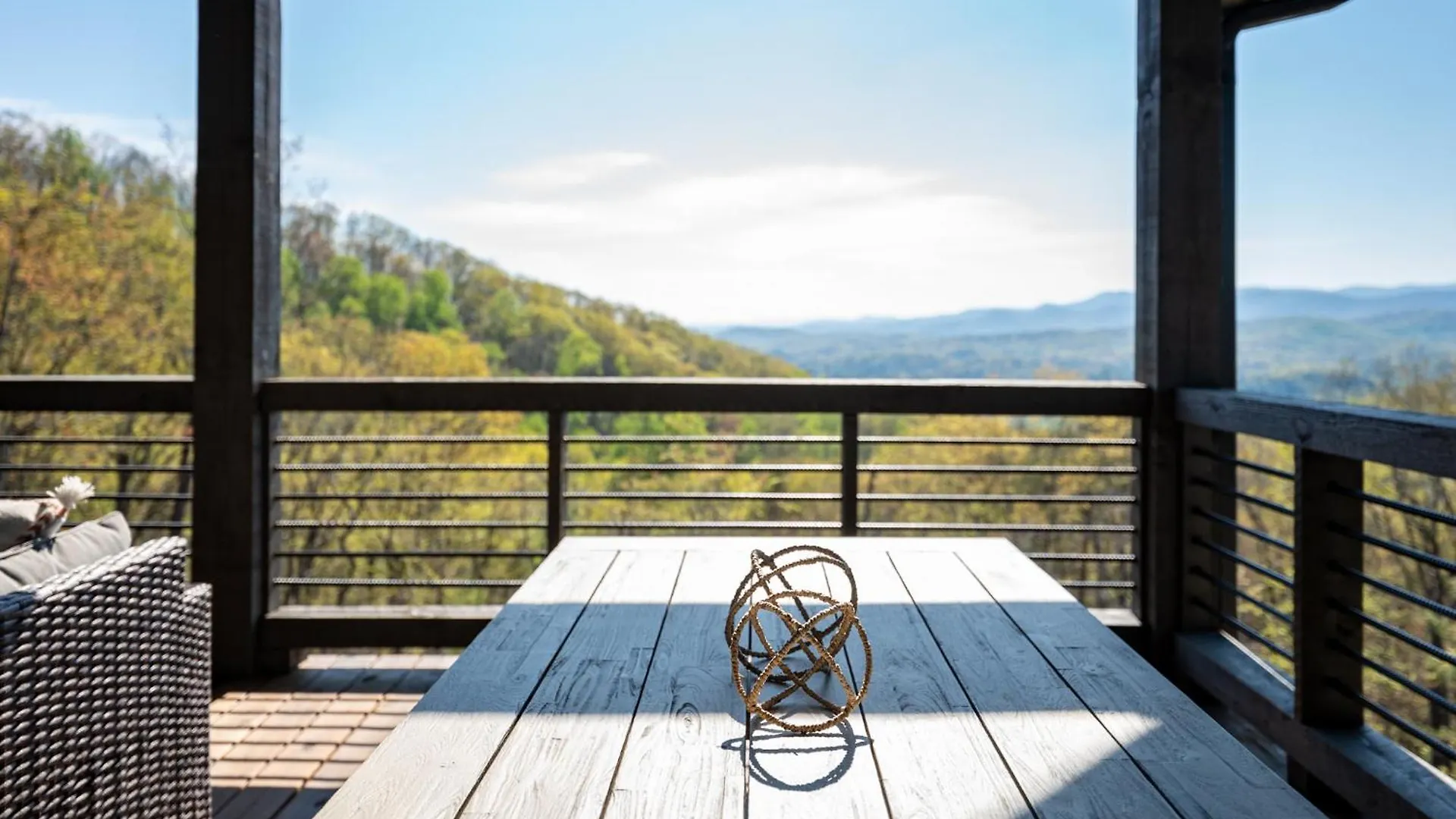 Mountain Air - Luxury Mountain View