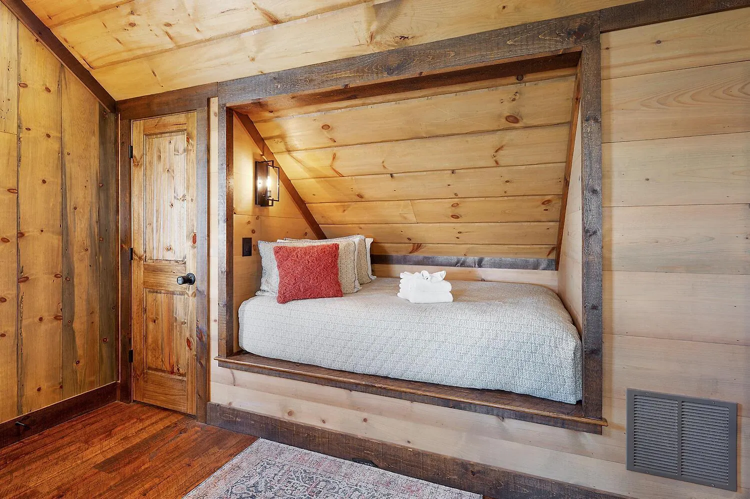 Decked Out - Heights * Blue Ridge