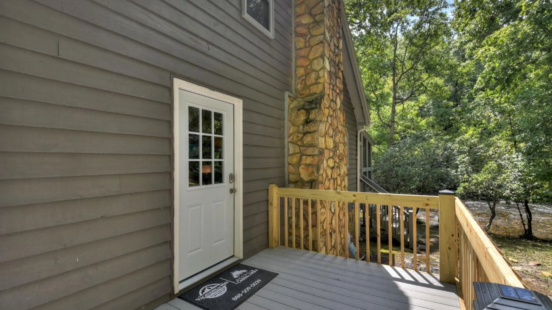 Βίλα Aska River House - Riverside Relaxation And The Comforts Of