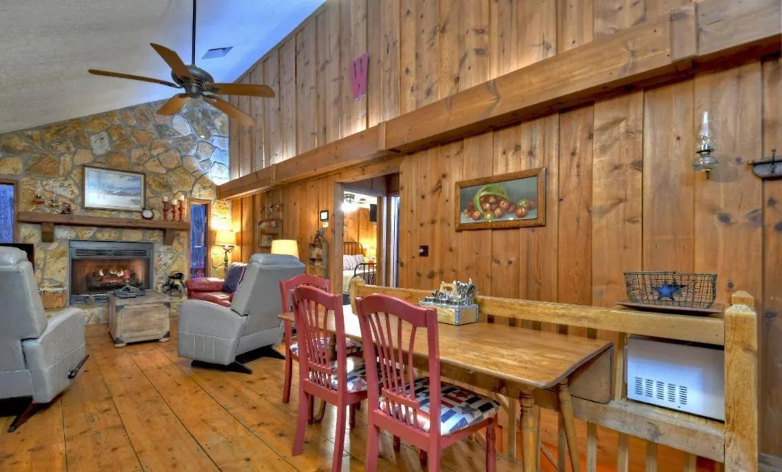 American Dream Americana Decor Close To Downtown * Blue Ridge