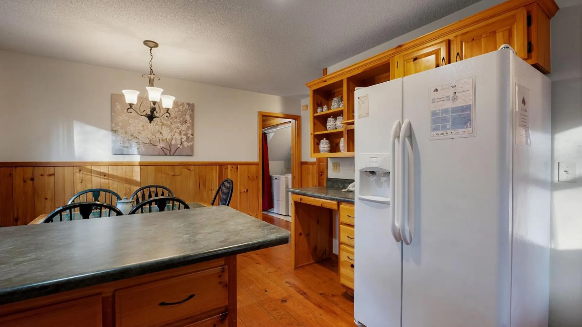 Βίλα Peaceful Living Minutes From Hot Tub Pool Table