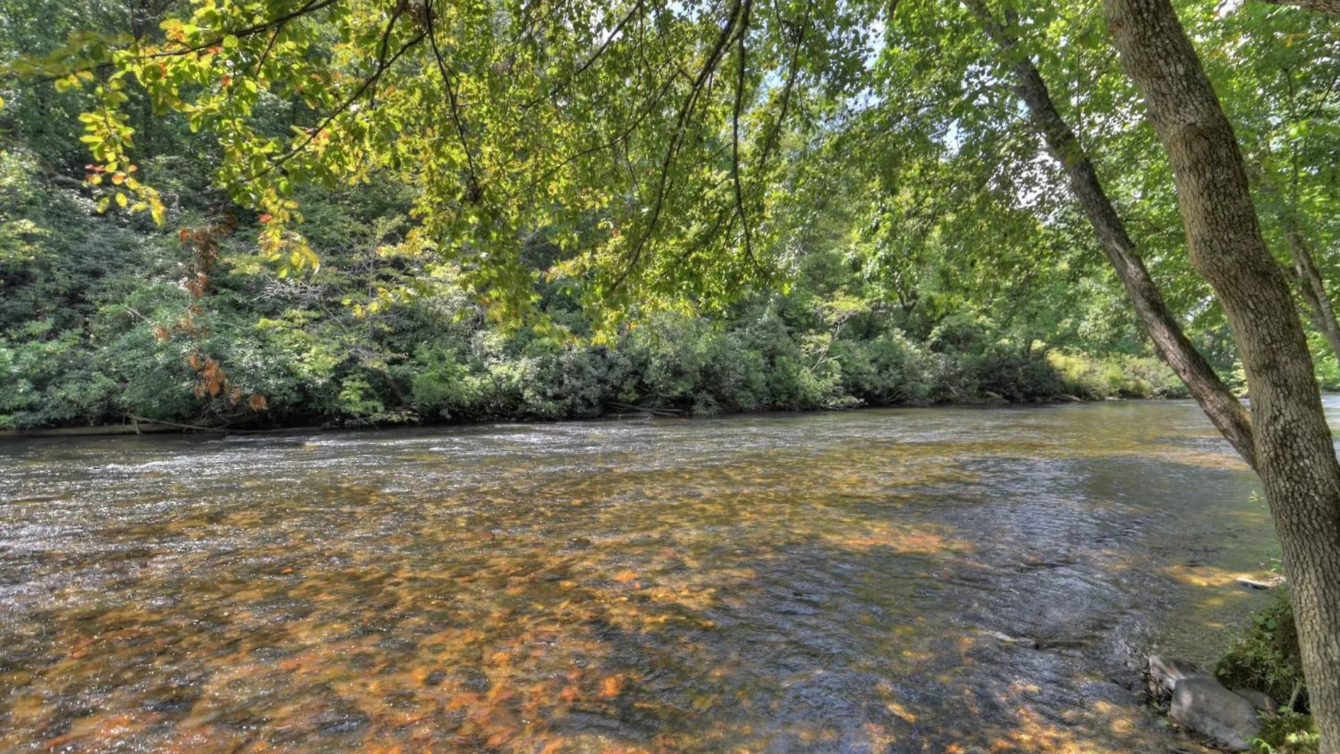 Βίλα Aska River House - Riverside Relaxation And The Comforts Of