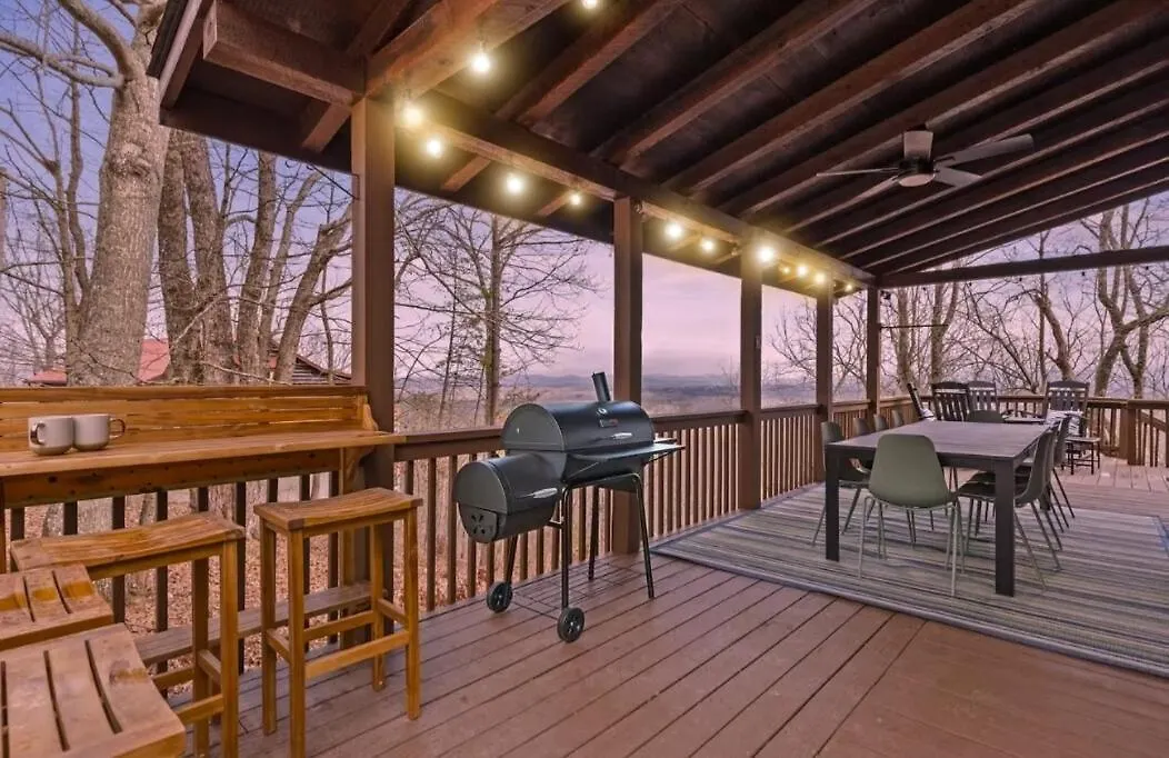 The Fox & Fir Luxe Retreat- Sauna & Cold Plunge *