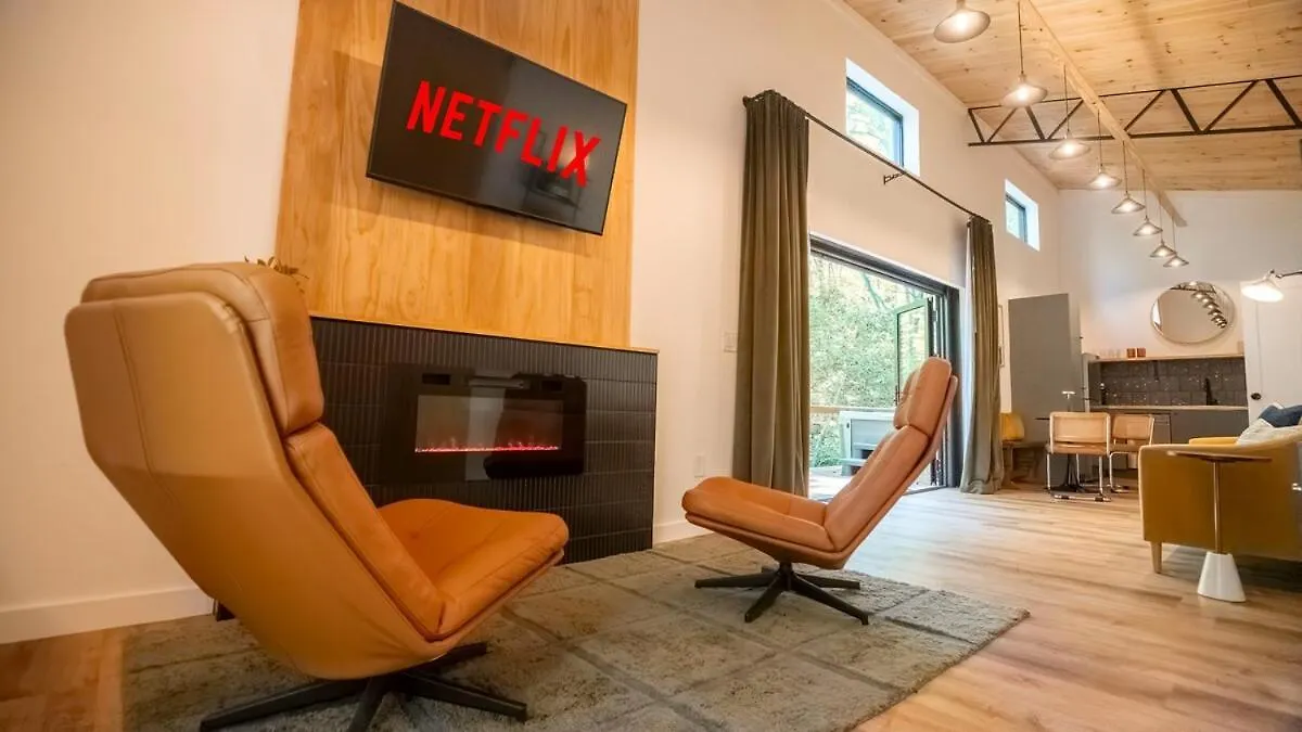 בית נופש Couple's With Outdoor Movies, Firepit And Hot Tub - Rose Peak Loft *