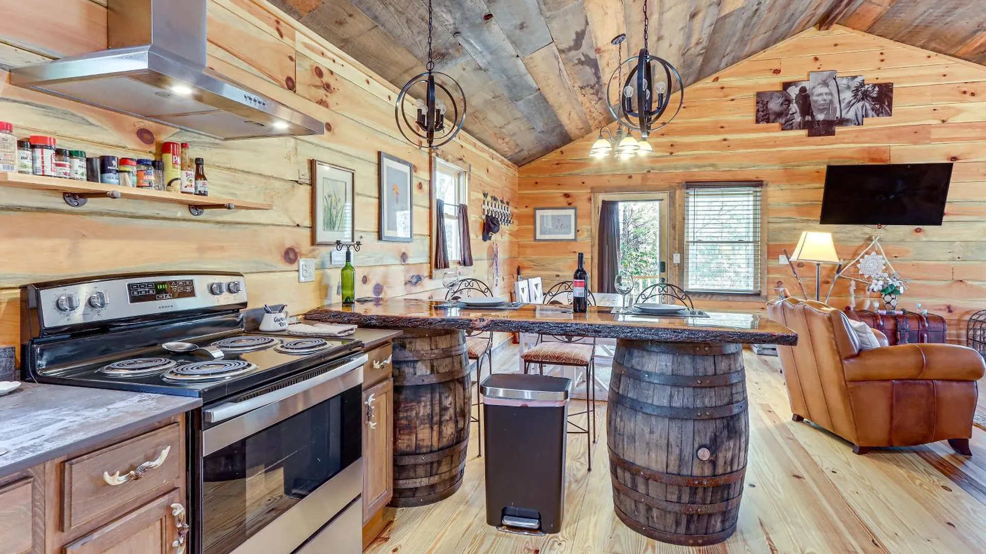펜션 Couples Retreat Mtn-view In Blue Ridge!