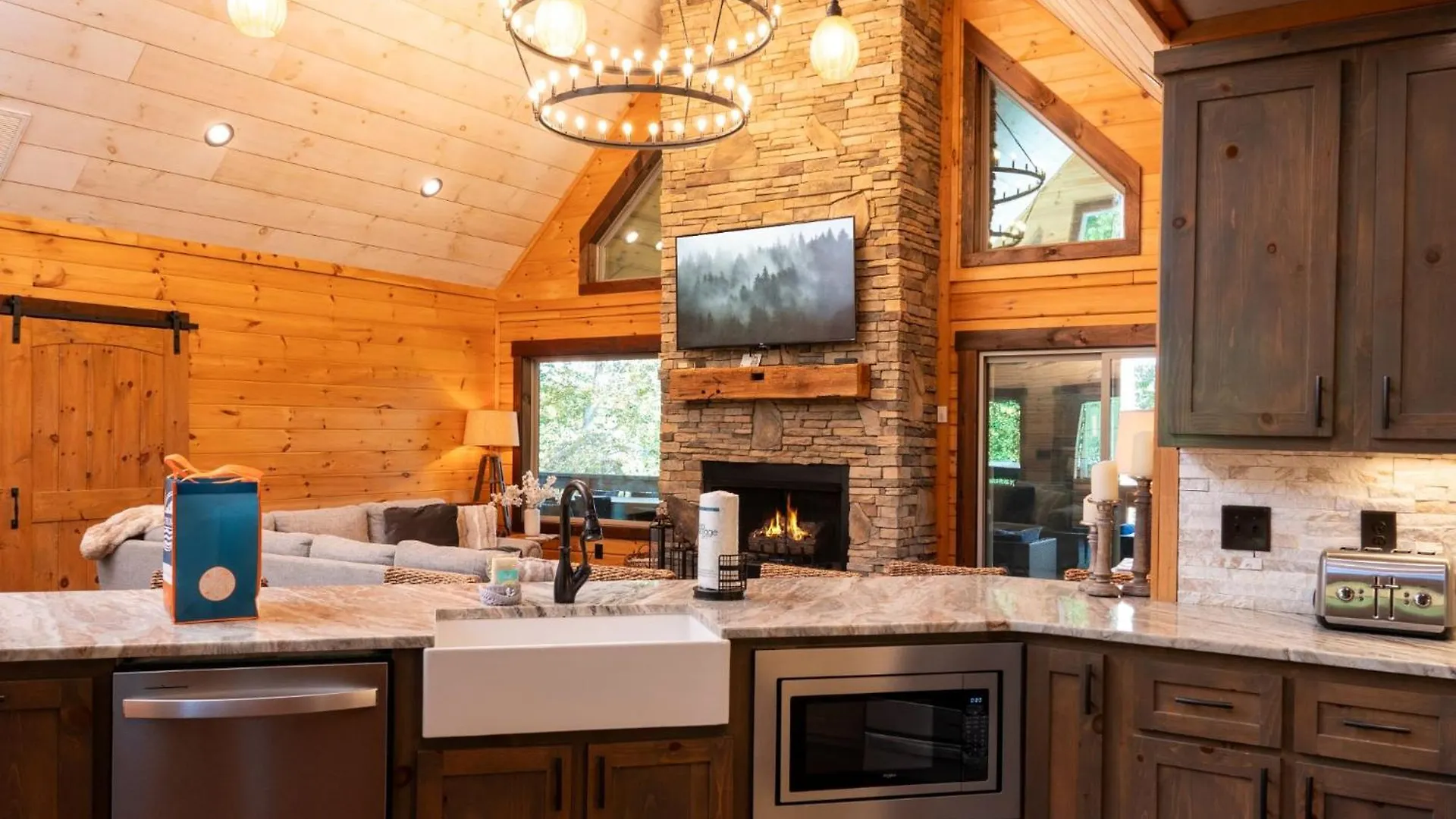 Villa New Build Toccoa River Mist Riverfront W Hot Tub Firepit Blue Ridge