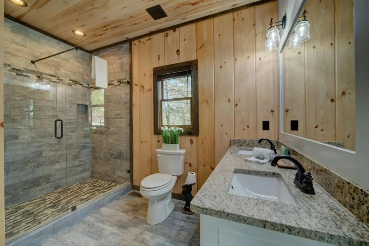 Bear Claw Holiday home *