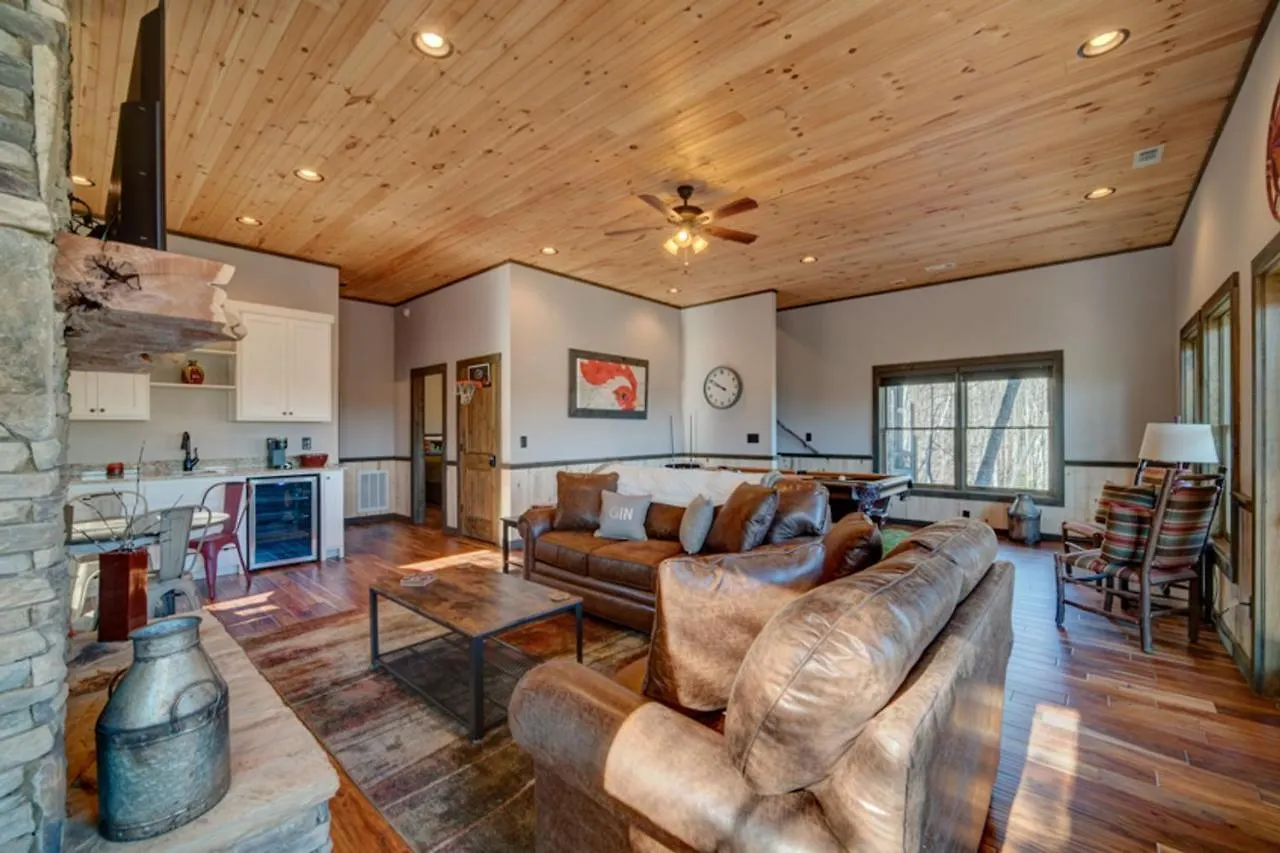 Bear Claw Holiday home *