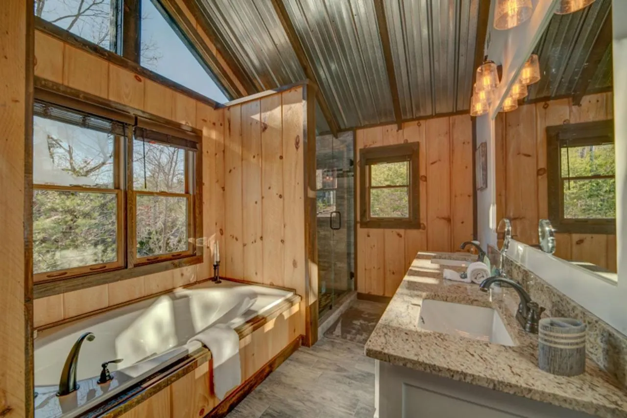Bear Claw Blue Ridge