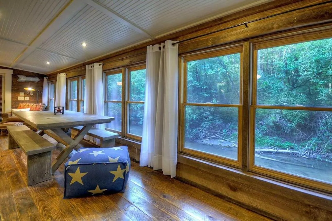 Semesterbostad Creekside R&r Blue Ridge
