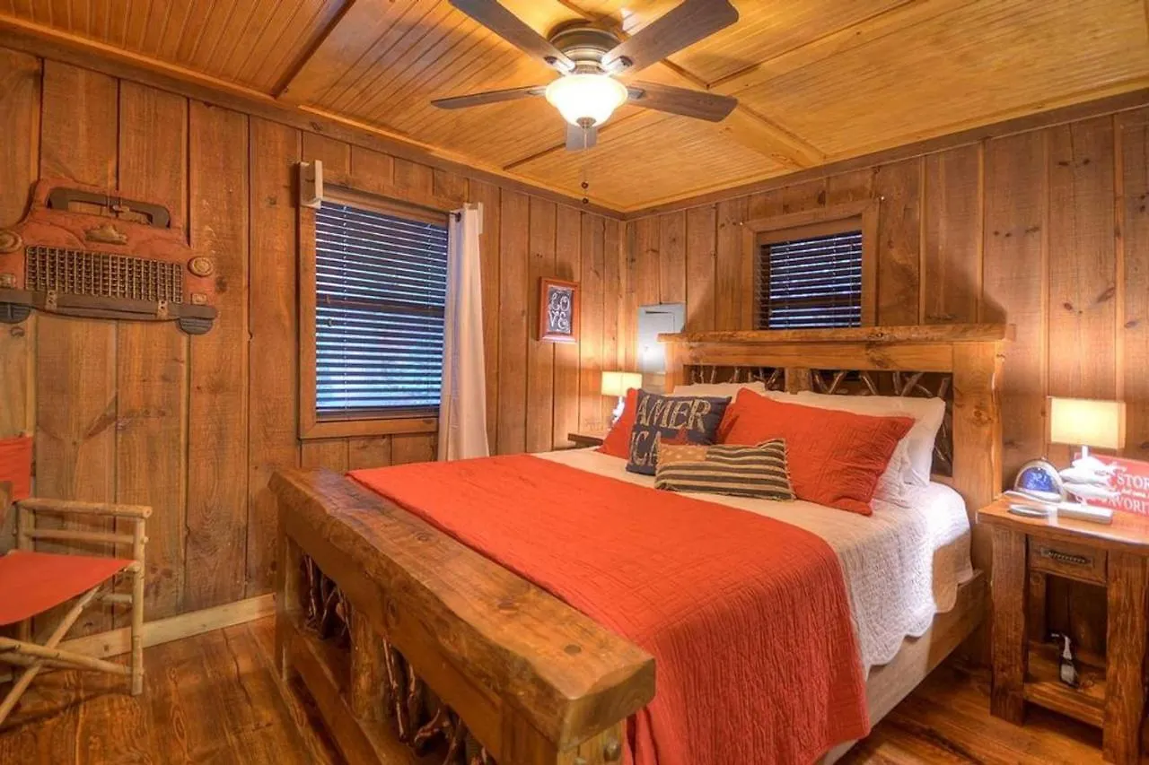 Creekside R&r