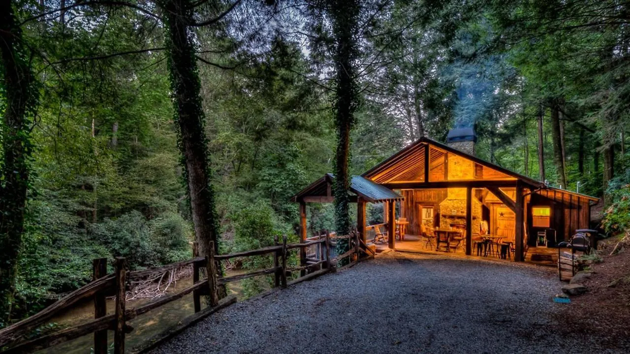 Semesterbostad Creekside R&r